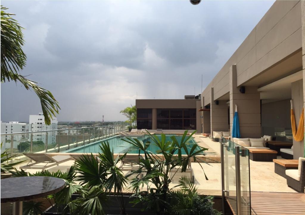 Ghl Hotel Montería Exteriör bild Rooftop pool at the hotel