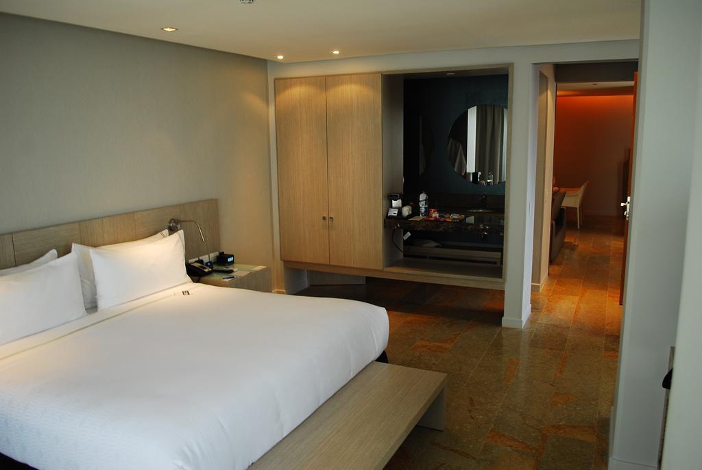 Ghl Hotel Montería Rum bild A room at the hotel